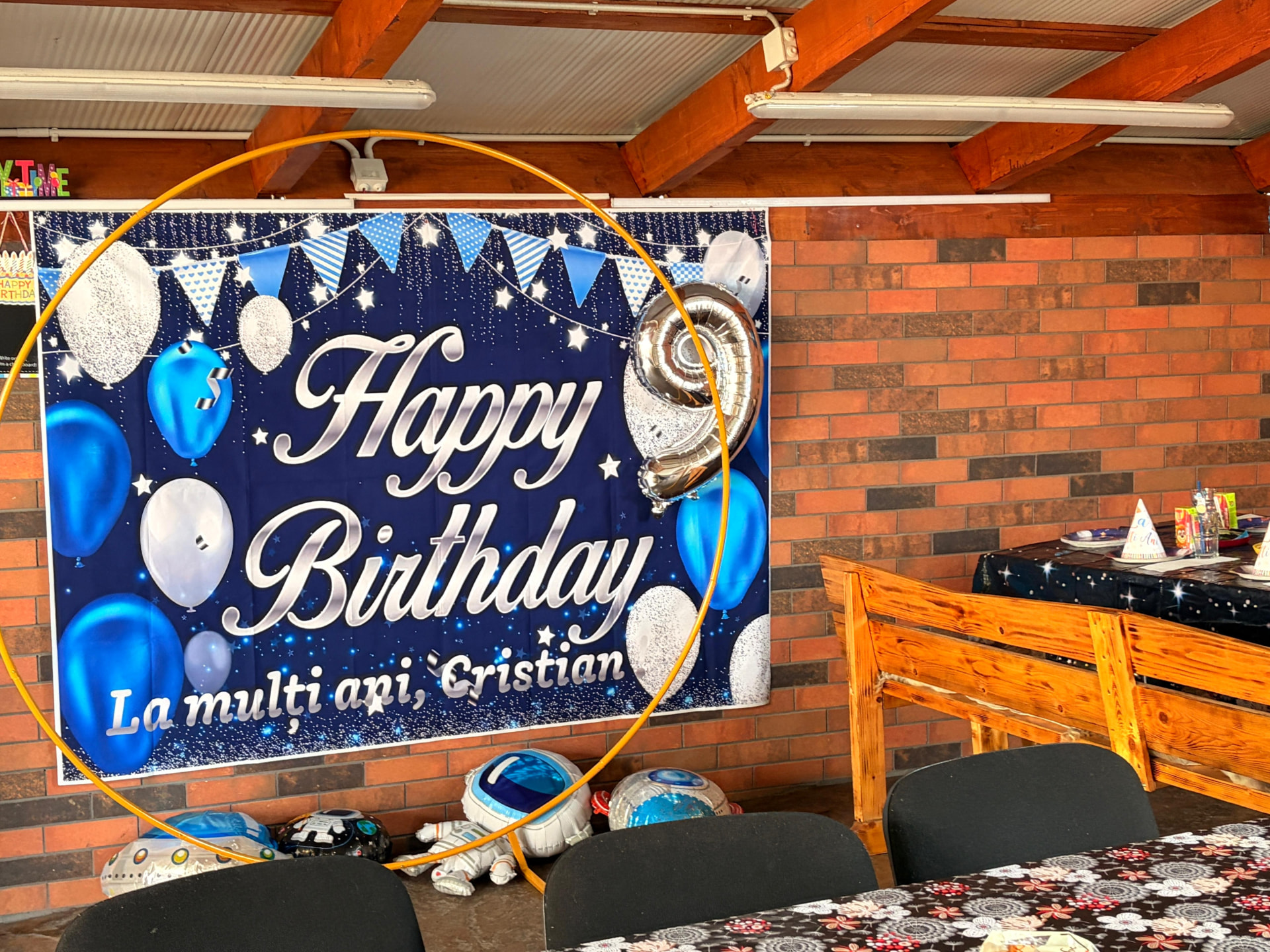 Banner Happy Birthday și decor pentru zi de naștere